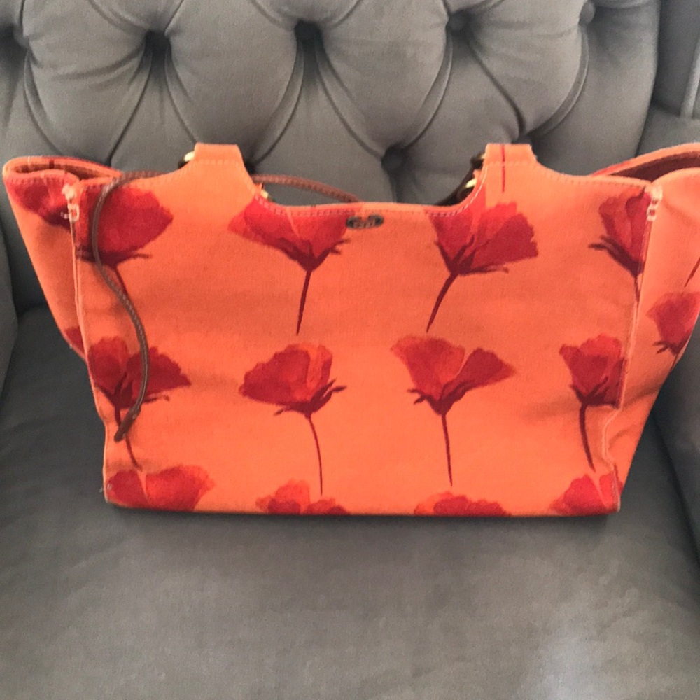 Donald J. Pliner tote bag